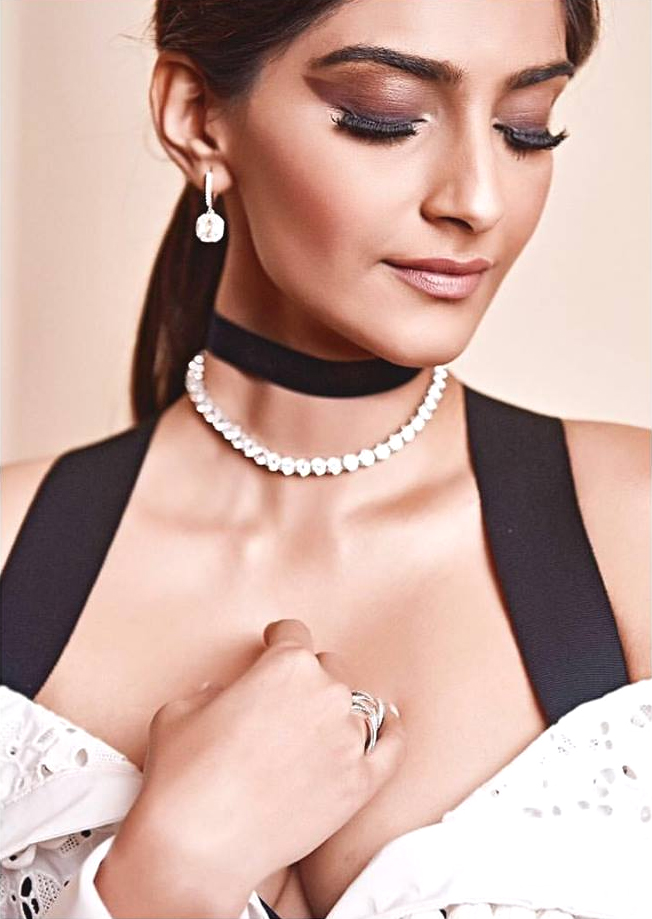 Sonam Kapoor Hot Cleavage Photos