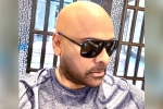 Chiranjeevi bald head, Acharya, chiranjeevi surprises tollywood in a new look, Kcr