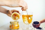 Haldi Kalonji Water health for women, Haldi Kalonji Water for women, how haldi kalonji water helps to ease menstrual discomfort, Women health