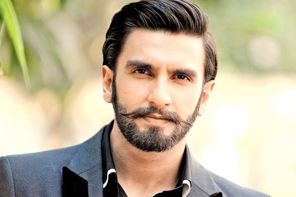 Ranveer Singh Signs a New Film},{Ranveer Singh Signs a New Film