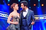 bollywood, ranbir and alia movie, watch alia bhatt says i love you to ranbir kapoor in her filmfare winning speech for raazi, Filmfare awards 2019